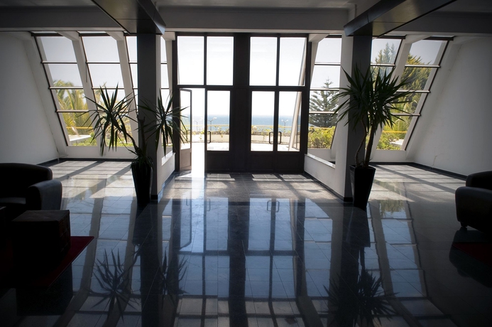 Imagen de los interiores del Hotel Atlantida Sol. Foto 4