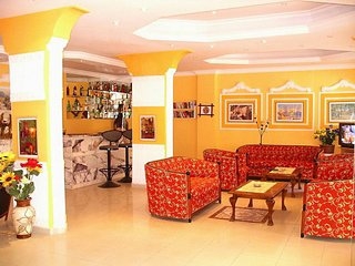 Imagen del bar/restaurante del Hotel Atlantik Apart. Foto 2