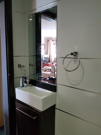 Imagen de la habitación del Hotel Atlantis 2. Foto 7