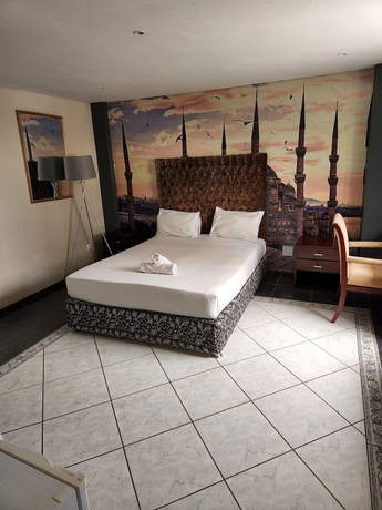 Imagen de la habitación del Hotel Atlantis 2. Foto 11