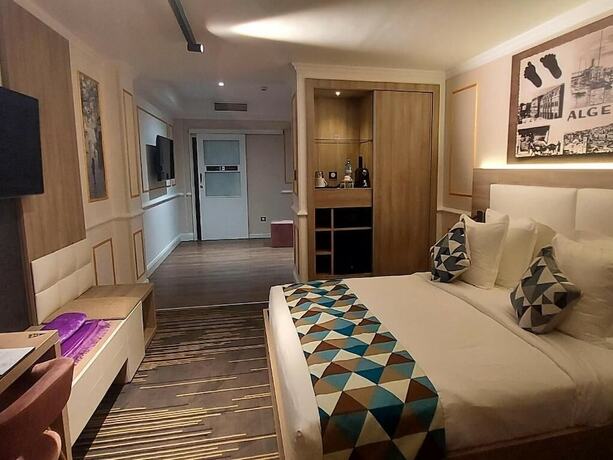 Imagen de la habitación del Hotel Atlantis Air De France. Foto 14