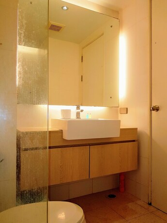 Imagen de la habitación del Hotel Atlantis Athena Resort. Foto 27