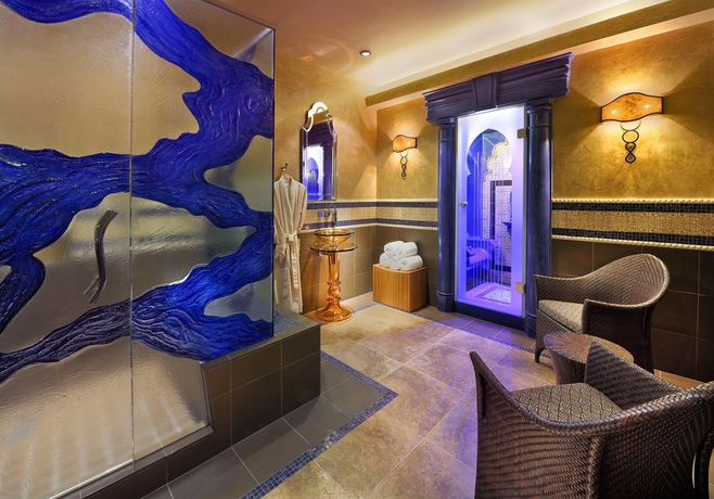 Imagen de la piscina del Hotel Atlantis Casino Resort Spa. Foto 12