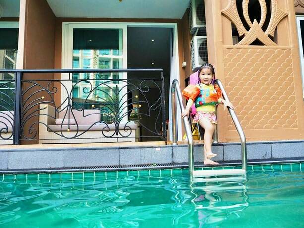 Imagen de la habitación del Hotel Atlantis Condo Pattaya By Panissara. Foto 17