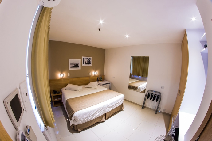 Imagen de la habitación del Hotel Atlantis Copacabana. Foto 6