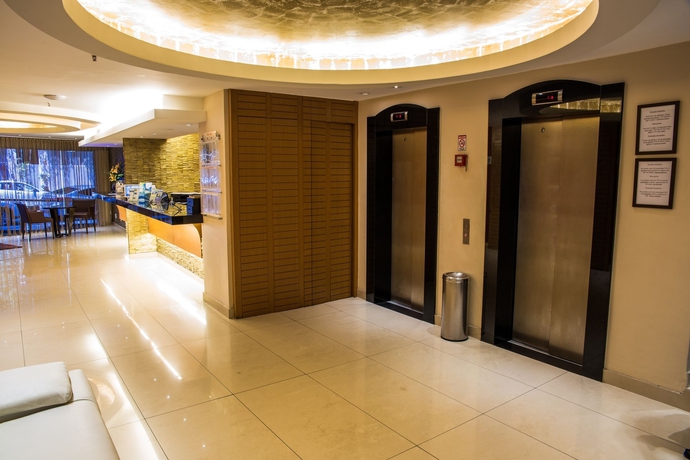 Imagen de los interiores del Hotel Atlantis Copacabana. Foto 14