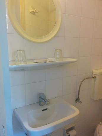 Imagen de la habitación del Hotel Atlantis, Corfu. Foto 9