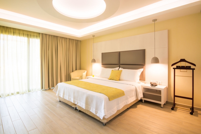 Imagen de la habitación del Hotel Atlantis, Lambi. Foto 2