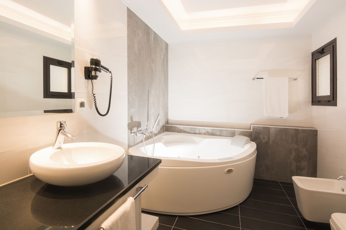 Imagen de la habitación del Hotel Atlantis, Lambi. Foto 4