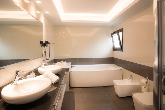 Imagen de la habitación del Hotel Atlantis, Lambi. Foto 8