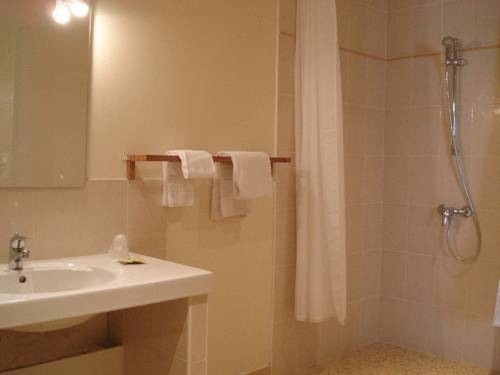 Imagen de la habitación del Hotel Atlantis Mimizan Les Landes. Foto 8