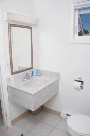 Imagen de la habitación del Hotel Atlantis Oceanfront Inn. Foto 3