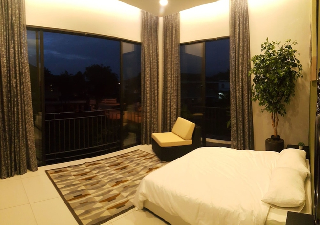Imagen de la habitación del Hotel Atlantis Pool Villa Ipoh. Foto 9