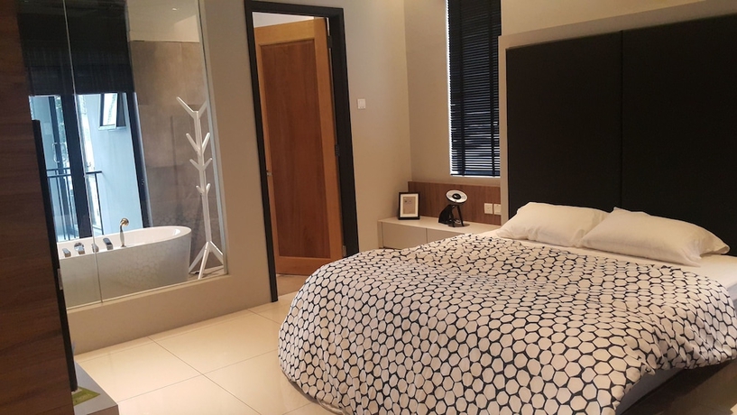 Imagen de la habitación del Hotel Atlantis Pool Villa Ipoh. Foto 11