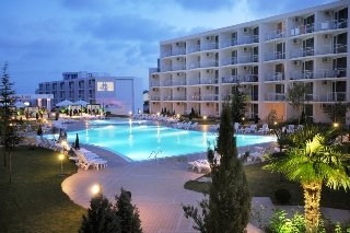 Imagen de la piscina del Hotel Atlantis Resort & Spa. Foto 5