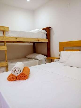 Imagen de la habitación del Hotel Atlantis, San Bernardo. Foto 17