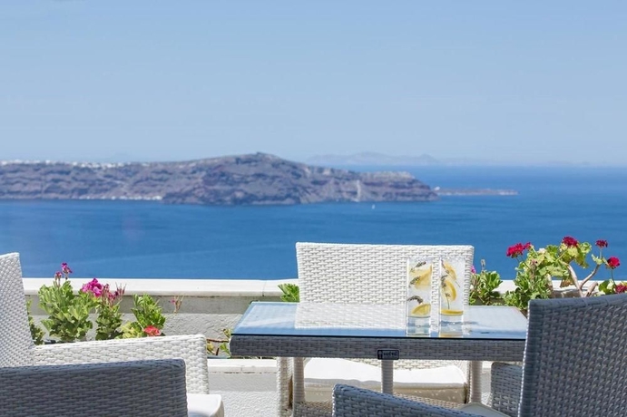 Imagen del bar/restaurante del Hotel Atlantis, Santorini. Foto 1