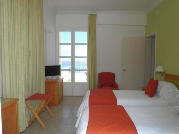 Imagen de la habitación del Hotel Atlantis, Santorini. Foto 10