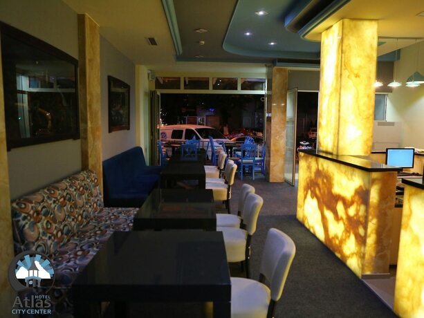 Imagen de los interiores del Hotel Atlas City Center. Foto 20