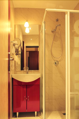 Imagen de la habitación del Hotel Atlas City. Foto 14