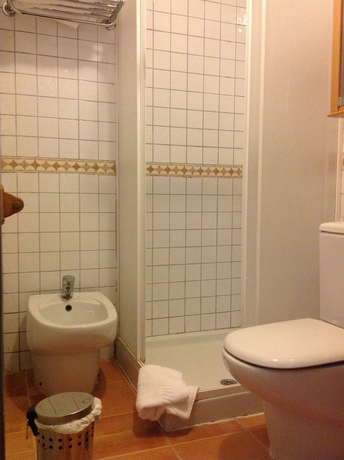 Imagen de la habitación del Hotel Atlas. Foto 5