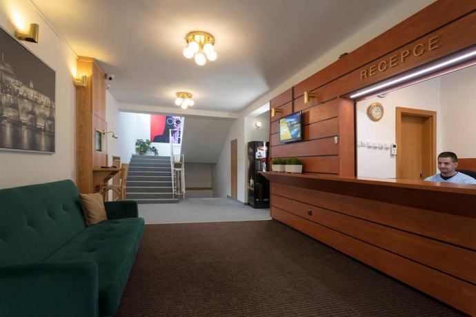 Imagen de los interiores del Hotel Atlas Garni. Foto 14