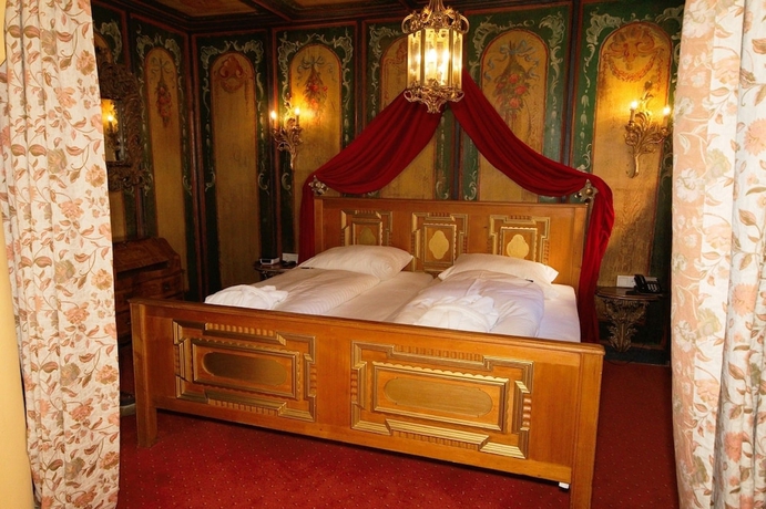 Imagen de la habitación del Hotel Atlas Grand, Garmisch - Partenkirchen. Foto 12