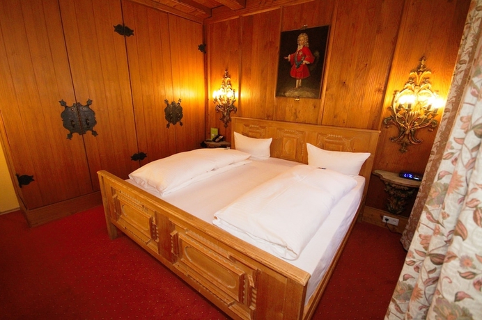 Imagen de la habitación del Hotel Atlas Grand, Garmisch - Partenkirchen. Foto 17