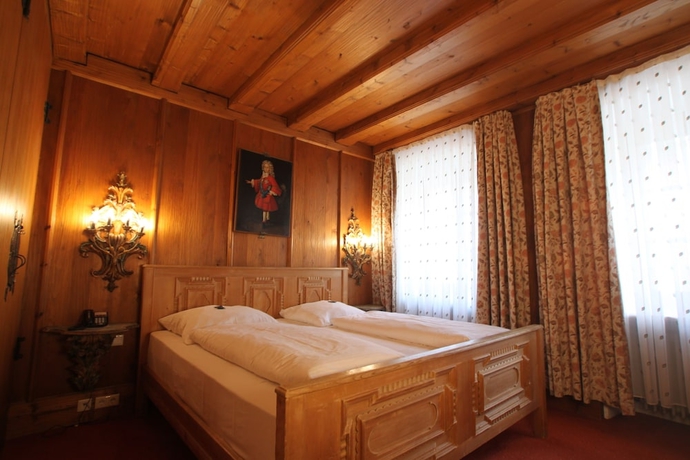 Imagen de la habitación del Hotel Atlas Grand, Garmisch - Partenkirchen. Foto 18