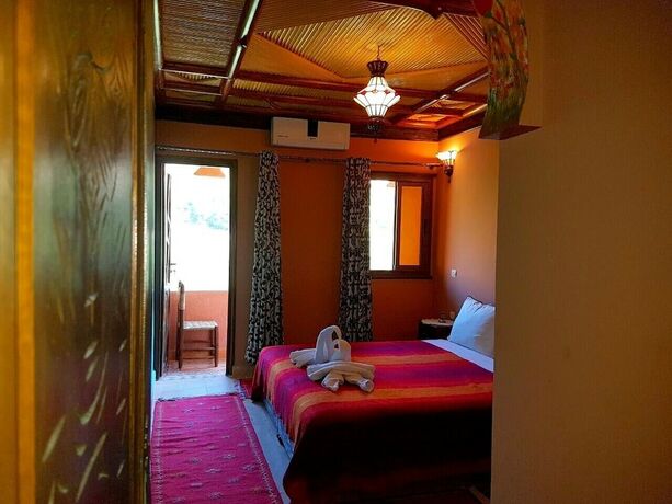 Imagen de la habitación del Hotel Atlas Imoula. Foto 19