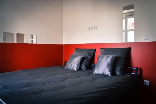Imagen de la habitación del Hotel Atlas, Parque de la Villete. Foto 8