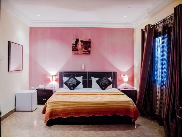 Imagen de la habitación del Hotel Atlas, Pointe-Noire. Foto 10