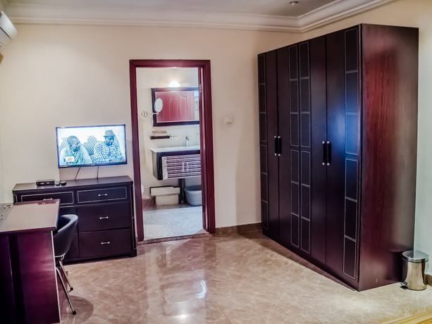 Imagen de la habitación del Hotel Atlas, Pointe-Noire. Foto 11