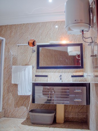 Imagen de la habitación del Hotel Atlas, Pointe-Noire. Foto 15
