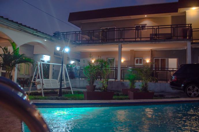 Imagen de la piscina del Hotel Atlas, Pointe-Noire. Foto 20