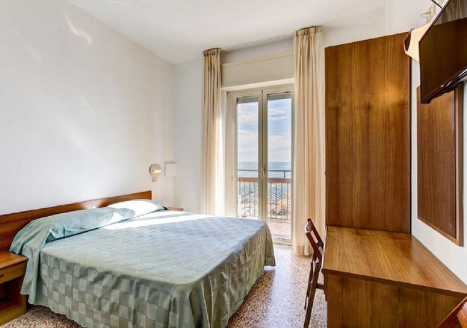 Imagen de la habitación del Hotel Atlas, Rimini. Foto 3