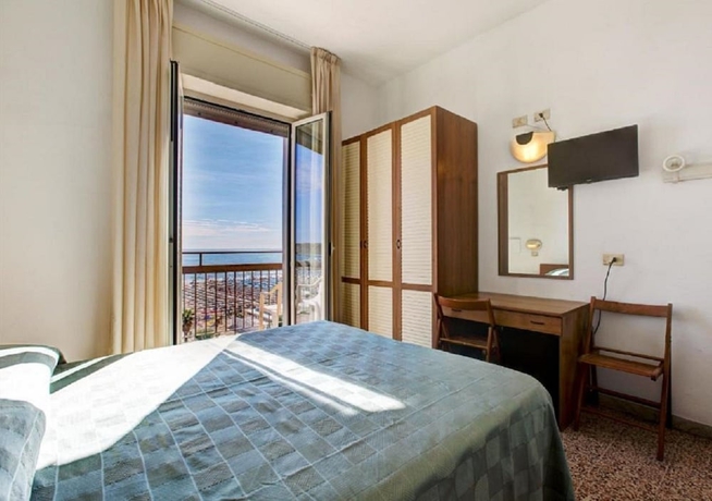 Imagen de la habitación del Hotel Atlas, Rimini. Foto 4