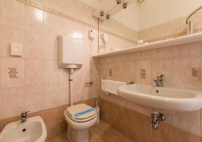 Imagen de la habitación del Hotel Atlas, Rimini. Foto 15