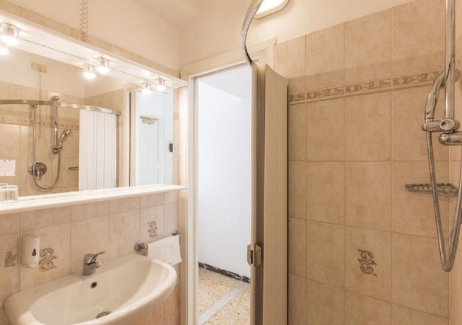 Imagen de la habitación del Hotel Atlas, Rimini. Foto 16
