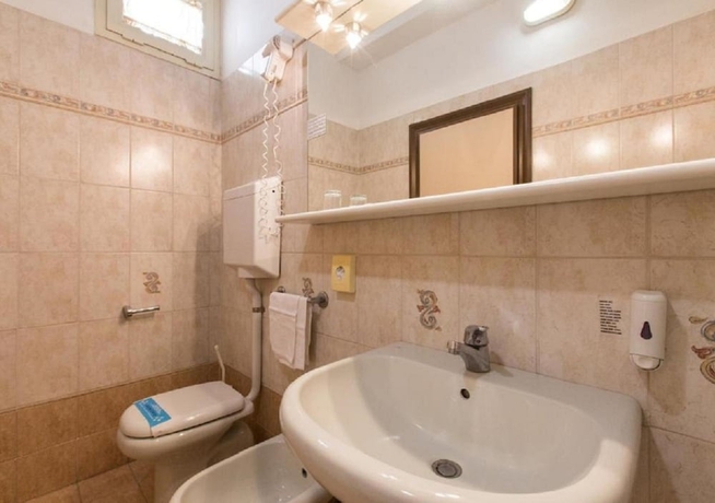 Imagen de la habitación del Hotel Atlas, Rimini. Foto 17