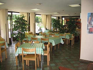 Imagen del bar/restaurante del Hotel Atlas, Viena. Foto 2