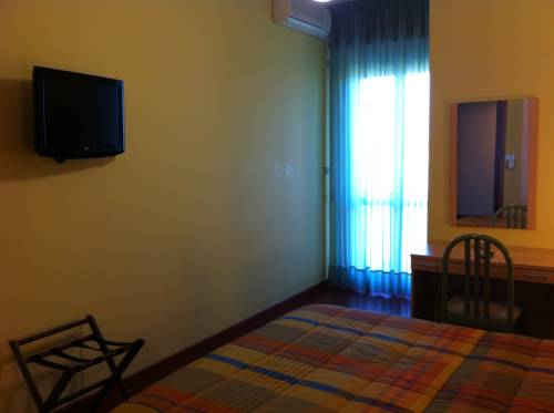 Imagen de la habitación del Hotel Atleti. Foto 6