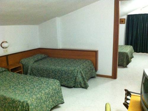 Imagen de la habitación del Hotel Atleti. Foto 11