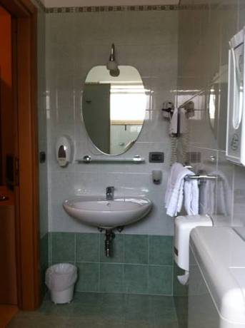 Imagen de la habitación del Hotel Atleti. Foto 15