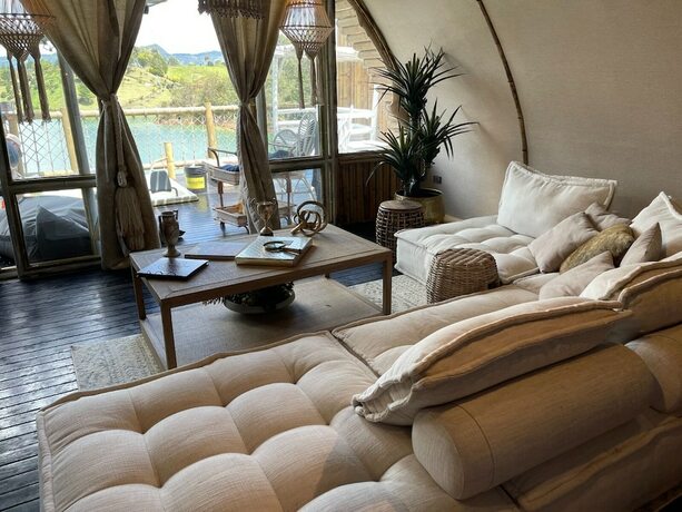 Imagen de la habitación del Hotel Atma Eco Village. Foto 15
