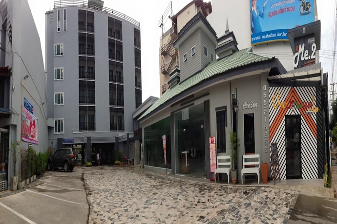 Imagen de los exteriores del Hotel Atme2. Foto 14