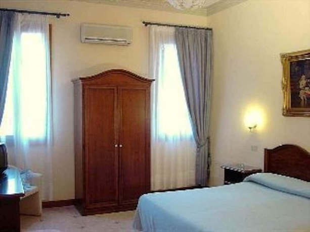 Imagen de la habitación del Hotel Atmosphere. Foto 8