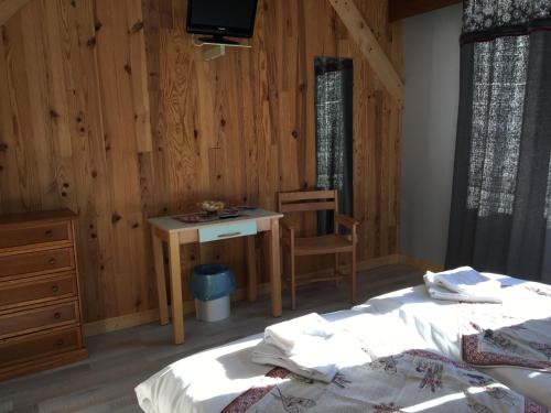 Imagen de la habitación del Hotel Atmosphere, Les Deux Alpes. Foto 7