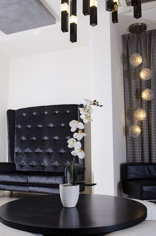 Imagen de los interiores del Hotel Atmosphere Suite. Foto 8