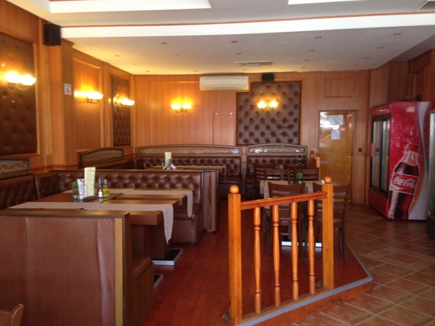 Imagen del bar/restaurante del Hotel Atol. Foto 4